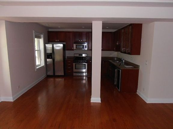 2nd image of 6100 N Talman Ave #D1