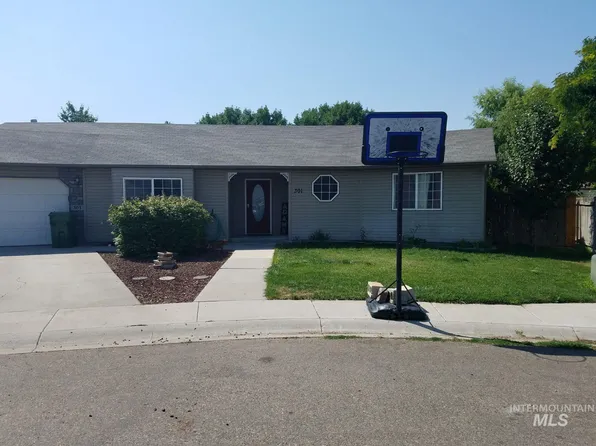 301 Quail Cove Cir, Fruitland, ID 83619