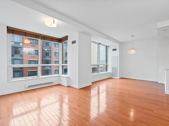 2nd image of 1 Shore Ln #619