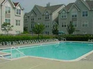 34 Inverness Dr #I034, Edison, NJ 08820