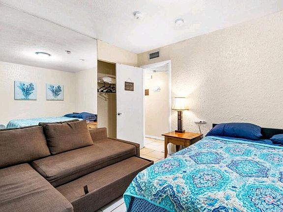 4th image of 4007 E Humphrey St