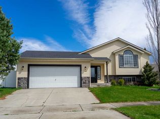 3661 E White Sands Ln, Post Falls, ID 83854