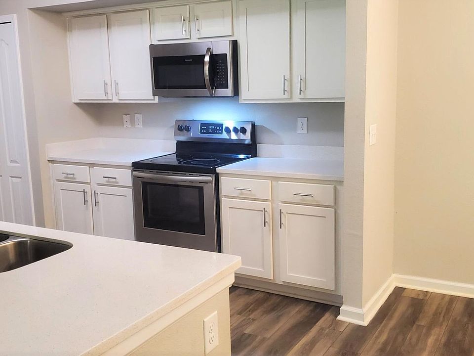 1st image of 4950 Key Lime Dr #104