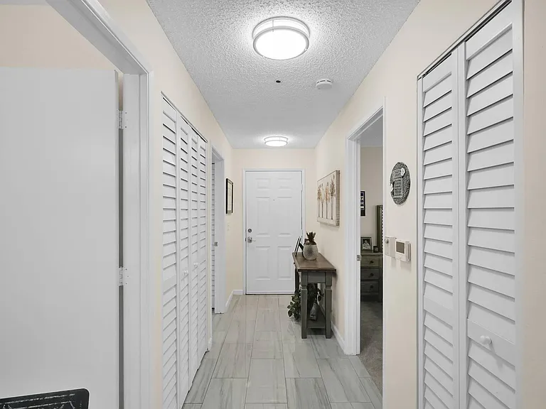 15011 Ashland Cir #23 — Photo 41