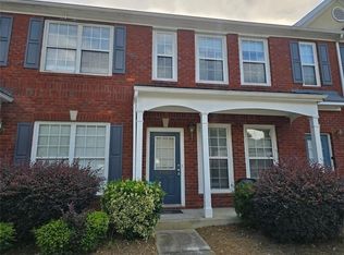 1563 Cove Creek Cir, Norcross, GA 30093