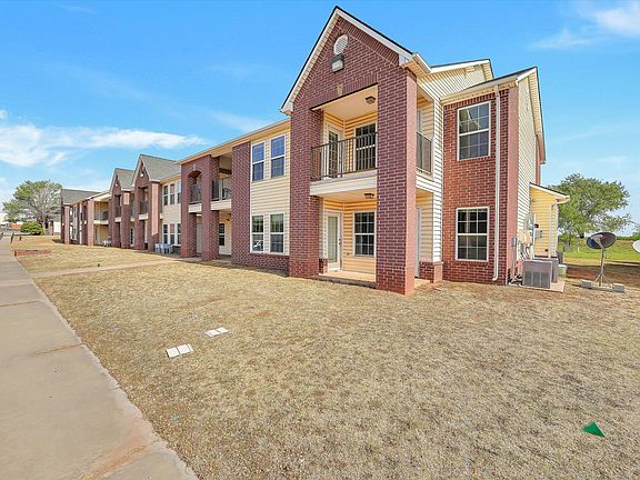 4th image of 2200 N Electra St #1