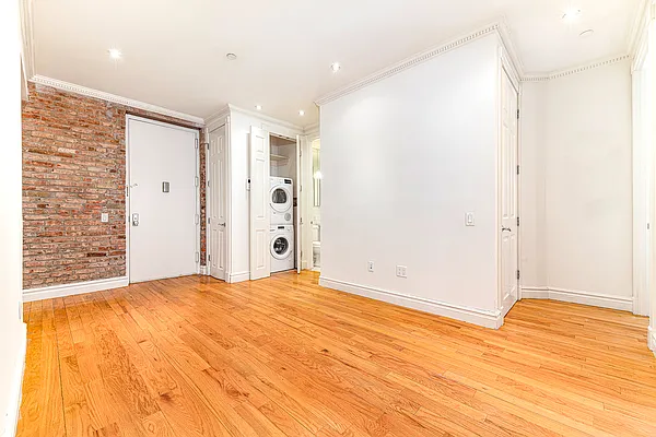 Rented by REAL New York | media 10