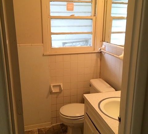 5th image of 7210 Burlingame Blvd