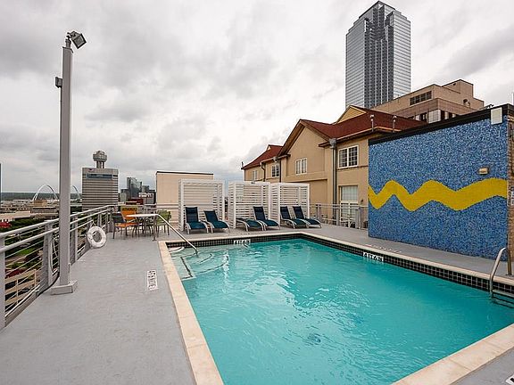 4th image of 1122 Jackson St APT 506