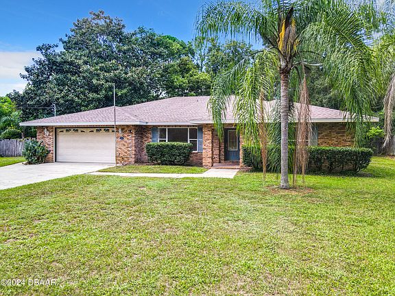 2nd image of 17 Poinsettia Dr