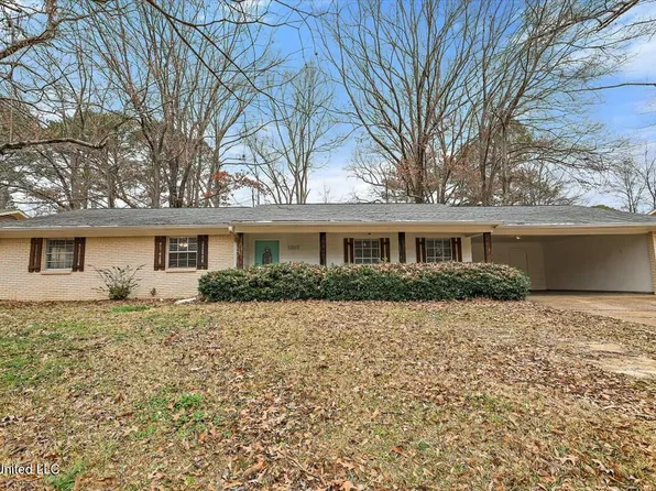 1207 Manchester Dr, Clinton, MS 39056