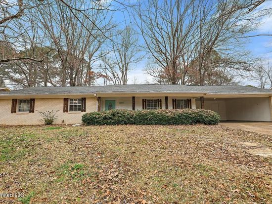 Property at 1207 Manchester Dr, Clinton, MS 39056