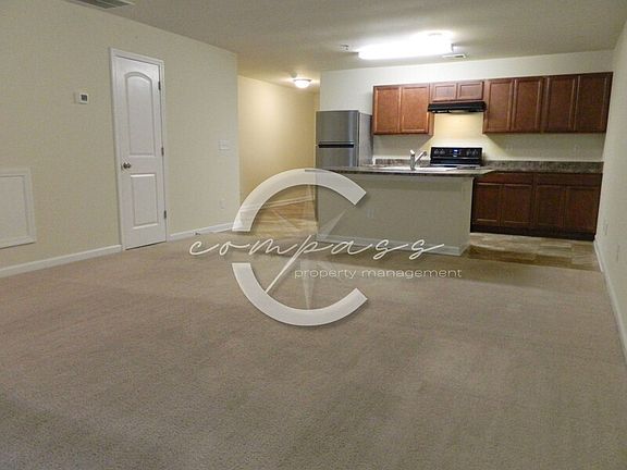 5th image of 2122 Belmont Cir