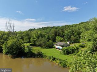 13721 Hopps Landing Rd, Hagerstown, MD 21740