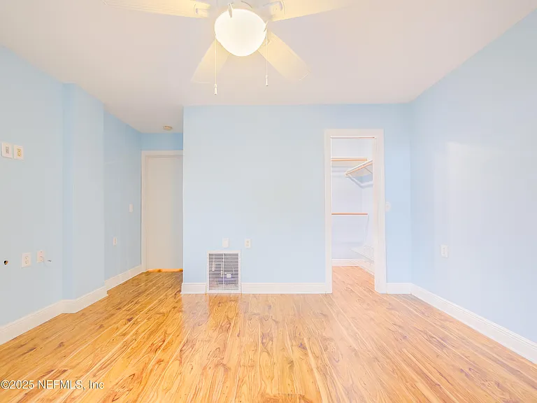 6472 Putnam St — Photo 16