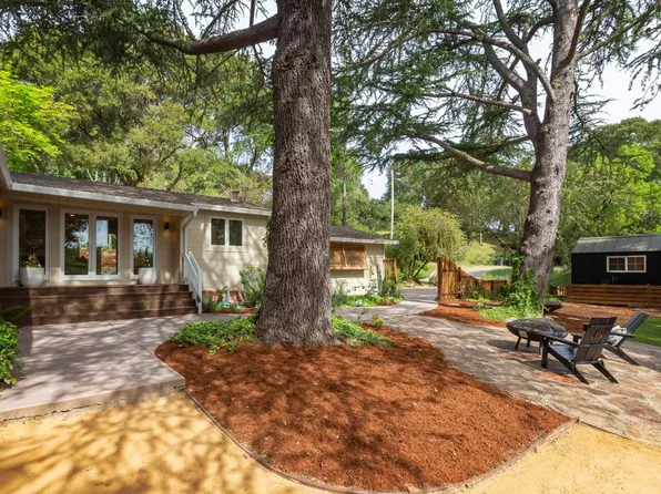 377 Wayside Rd, Portola Valley, CA 94028