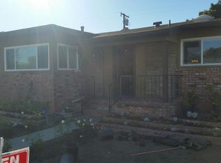 3009 Ostrom Ave, Long Beach, CA 90808