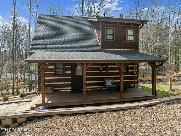 4th image of 151 Flynn Rd