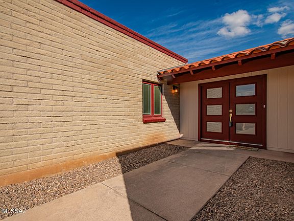 5th image of 10972 E Oakwood Dr