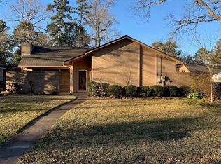 52 Greentree Ln, Conroe, TX 77304