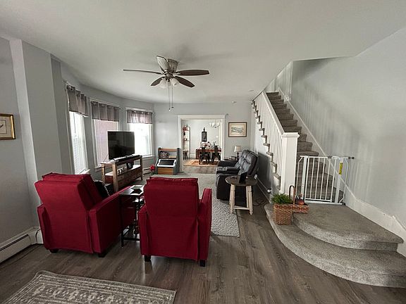 2nd image of 523 Ridge St