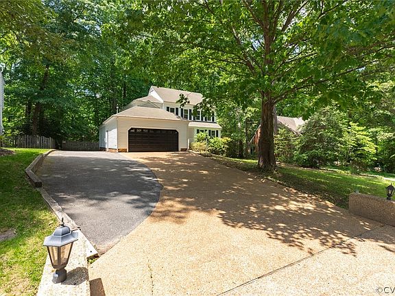 2nd image of 624 Brighton Dr