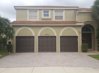 16723 SW 12th St, Pembroke Pines, FL 33027