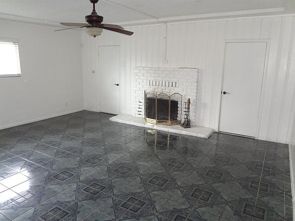 4th image of 16250 Olive St