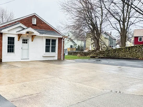 40 Walter St #A, Lynn, MA 01902