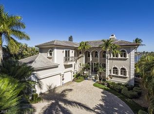 1935 8th St S, Naples, FL 34102