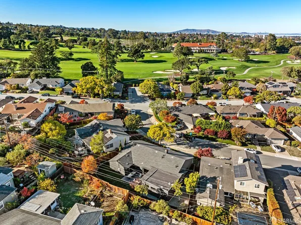 747 Cuesta Ave, San Mateo, CA 94403