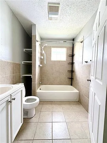 320 Harney St — Photo 5