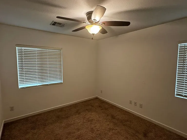 7080 Garnet Crest Ct — Photo 19