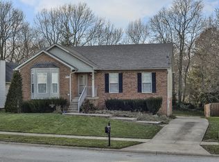211 Woodfield Cir, Shelbyville, KY 40065