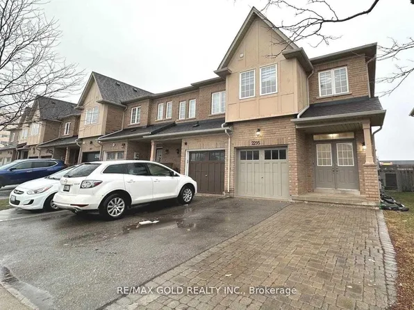 2295 Stone Glen Cres, Oakville, ON L6M 0C8