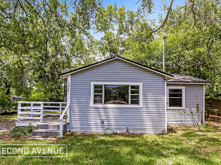 2939 W 6th St — Photo 1