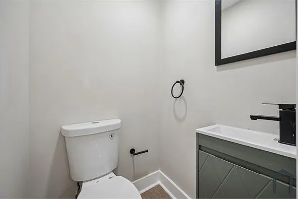 40 W Reger St — Photo 8