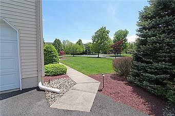 3rd image of 4200 Campbell Dr