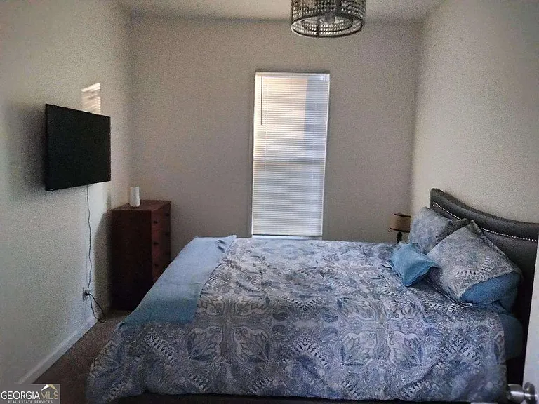 929 N Grand Ave NW — Photo 10