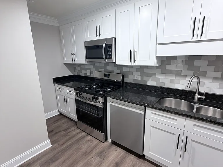 5118 Fairview Ave — Photo 8