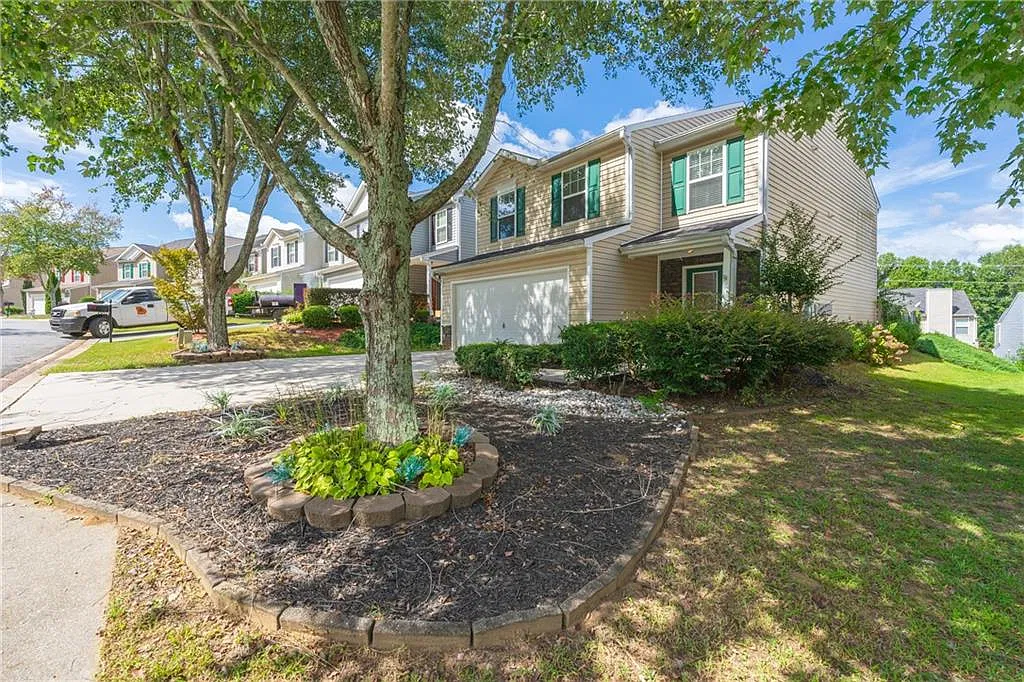 3 bed, 2.5 bath, 1898 sqft, $2,150 — Photo 1