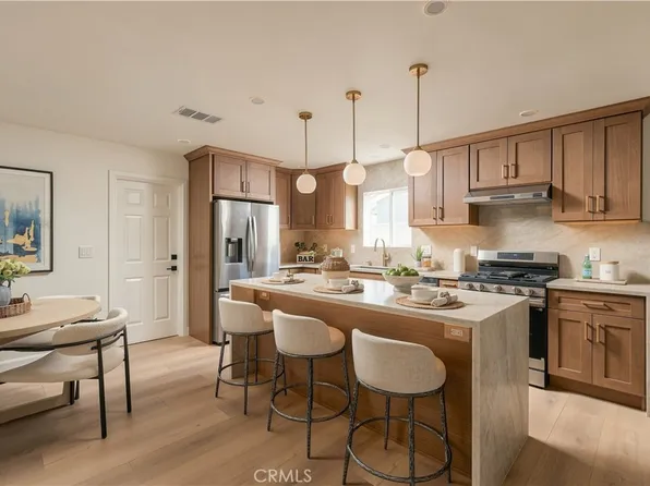 18001 Gulf Ln, Huntington Beach, CA 92646
