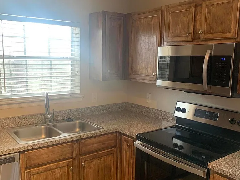 7800 Point Meadows Dr #731 — Photo 10