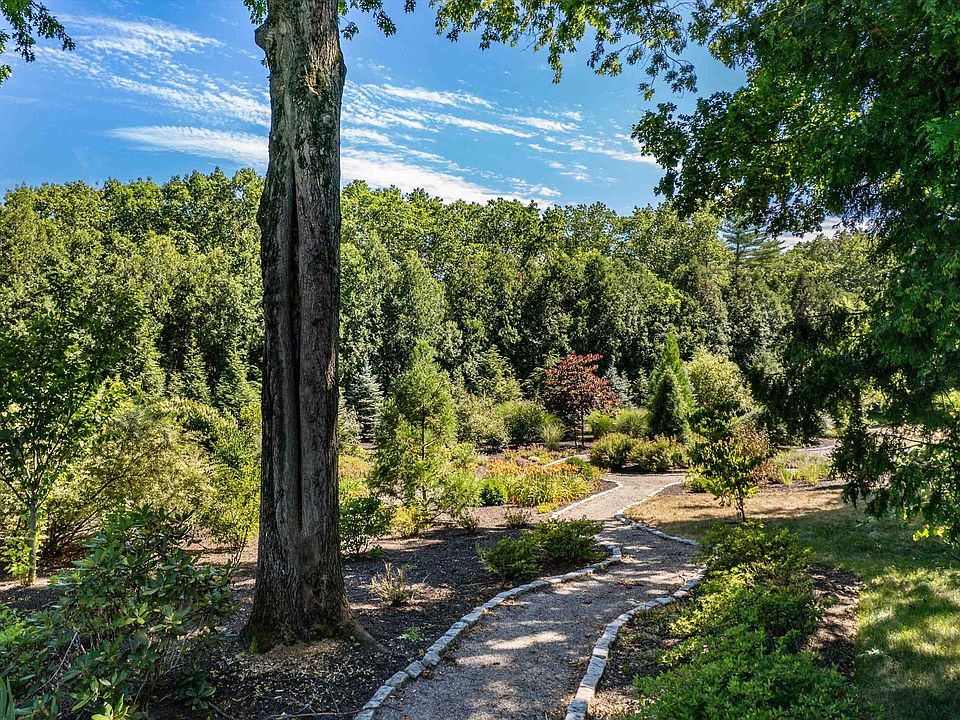 1st image of 12-41 Knoll Crest Drive #5