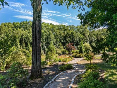 9 Knoll Crest Drive, Bedford, NH, 03110
