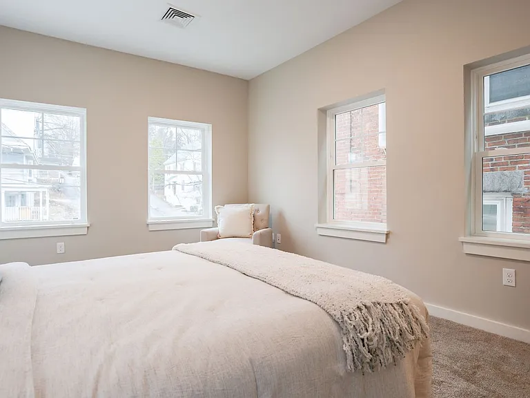 Fallview on Main- 186 Main Street — Photo 65
