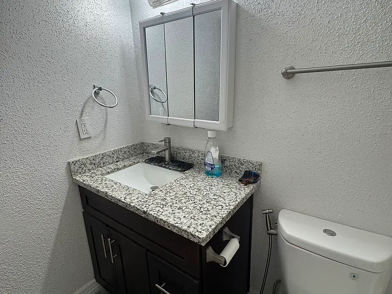 7200 Clarewood Dr #1607 — Photo 6