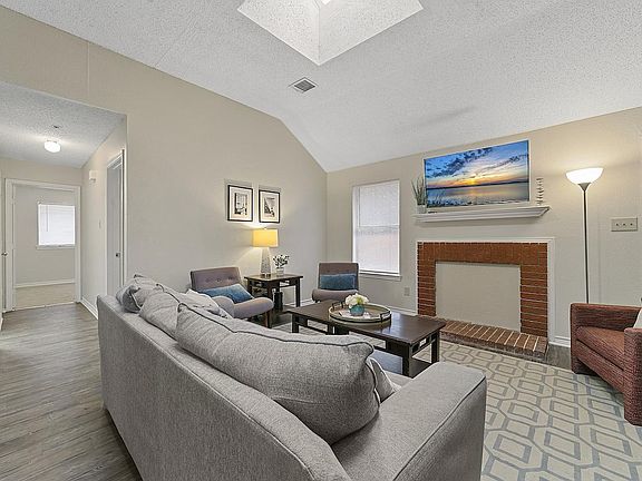 5th image of 1133 Walnut Hill Ln #18106254