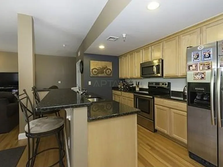 270 Cedar St #6 — Photo 7