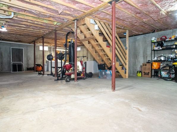 83 Chester St, Athol, MA 01331